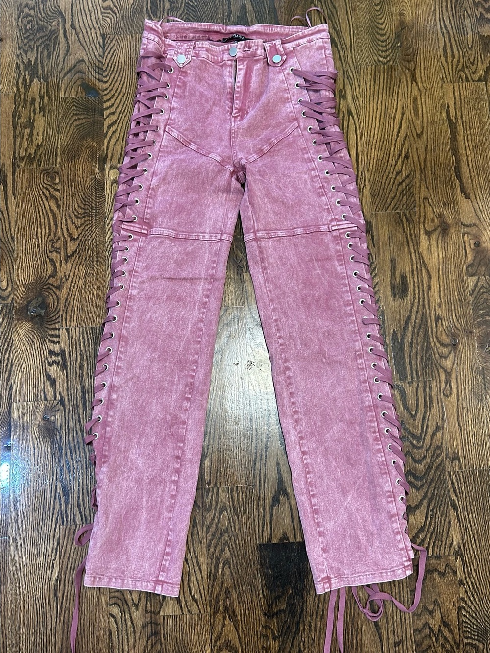Akira: Women's Pink Lace-Up Side Seam Jeans